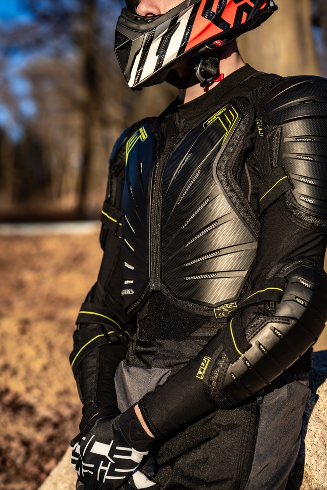 картинка Мото черепаха ACERBIS KOERT-ONE BLACK/YELLOW от мотомагазина Белбайк