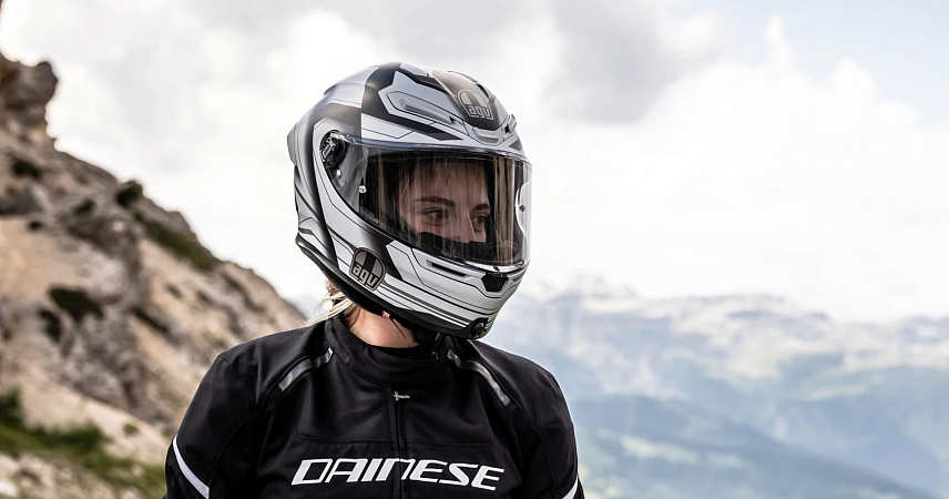 Dainese – история бренда и обзор мотоэкипировки Dainese