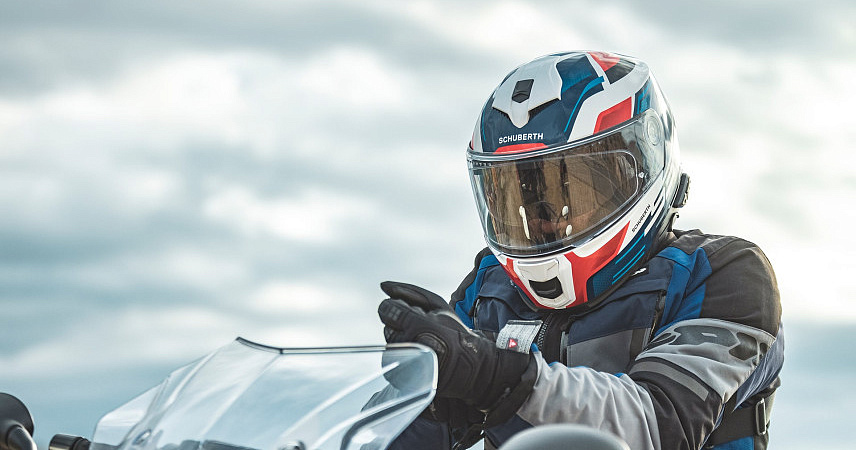 Schuberth – история основания бренда мотошлемов